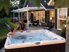 230 Jacuzzi J200 Full 01 228x171