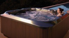375 Virivka Jacuzzi 01 228x171